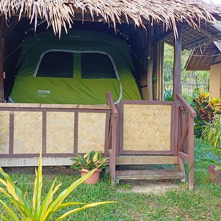 Tony'S Country Glamping With Chalet With Private Wash Room Accommodation エルニド 部屋 写真